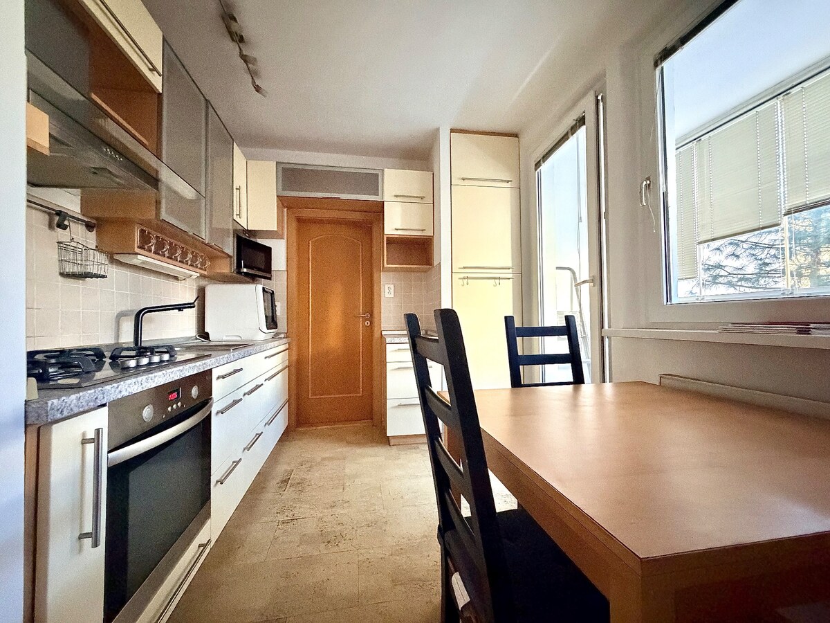 Predaj - 3 izbový byt na začiatku Petržalky — foto 2