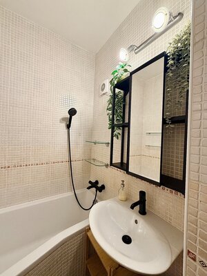 Predaj - 3 izbový byt na začiatku Petržalky — foto 12