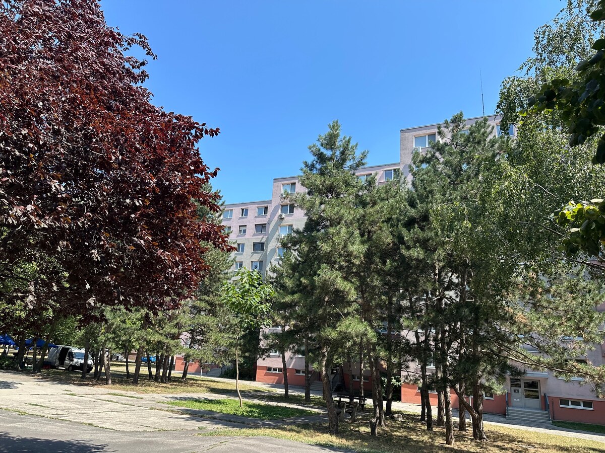 Tichý 1-izbový byt v zelenej časti Dúbravky, ul.Kpt.Rašu — foto 14