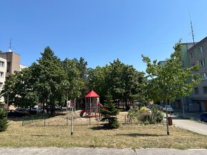 Tichý 1-izbový byt v zelenej časti Dúbravky, ul.Kpt.Rašu — foto 13