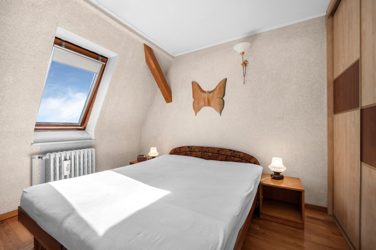 Priestranný 7-izbový dom na skok od centra – Senec — foto 12