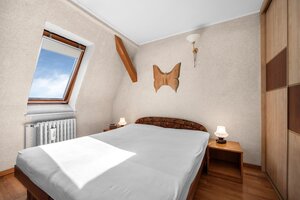 Priestranný 7-izbový dom na skok od centra – Senec — foto 12
