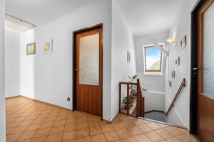 Priestranný 7-izbový dom na skok od centra – Senec — foto 8