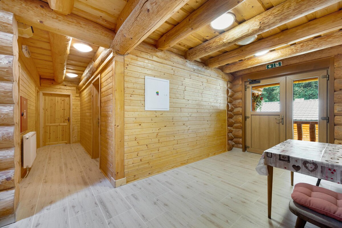 Zabehnutý areál s reštauráciou a novou rekreačnou chatou  – Limbach — foto 11
