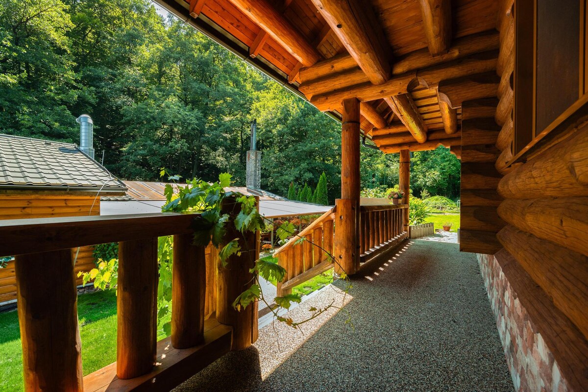 Zabehnutý areál s reštauráciou a novou rekreačnou chatou  – Limbach — foto 3