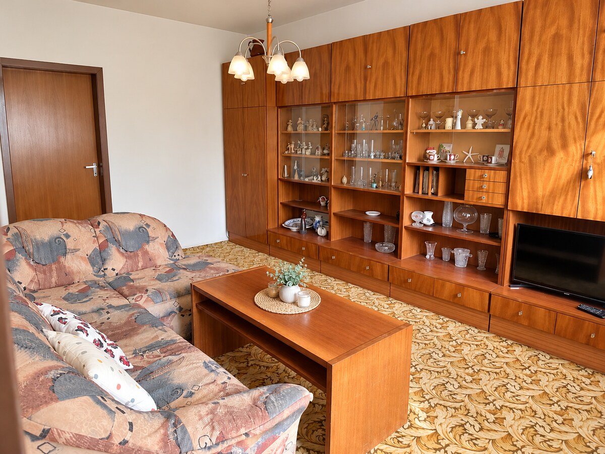 MEDVEDOVEJ |4-IZBOVÝ BYT | VÝBORNÁ LOKALITA NA ZAČIATKU PETRŽALKY | — foto 2