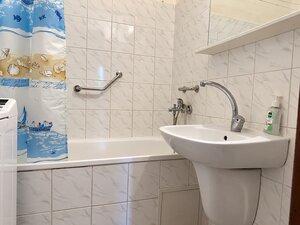 MEDVEDOVEJ |4-IZBOVÝ BYT | VÝBORNÁ LOKALITA NA ZAČIATKU PETRŽALKY | — foto 10