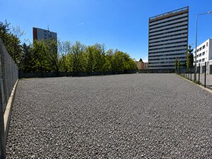 Pozemok s právoplatnými povoleniami 1 485 m² - Bratislava, Dúbravka — foto 2