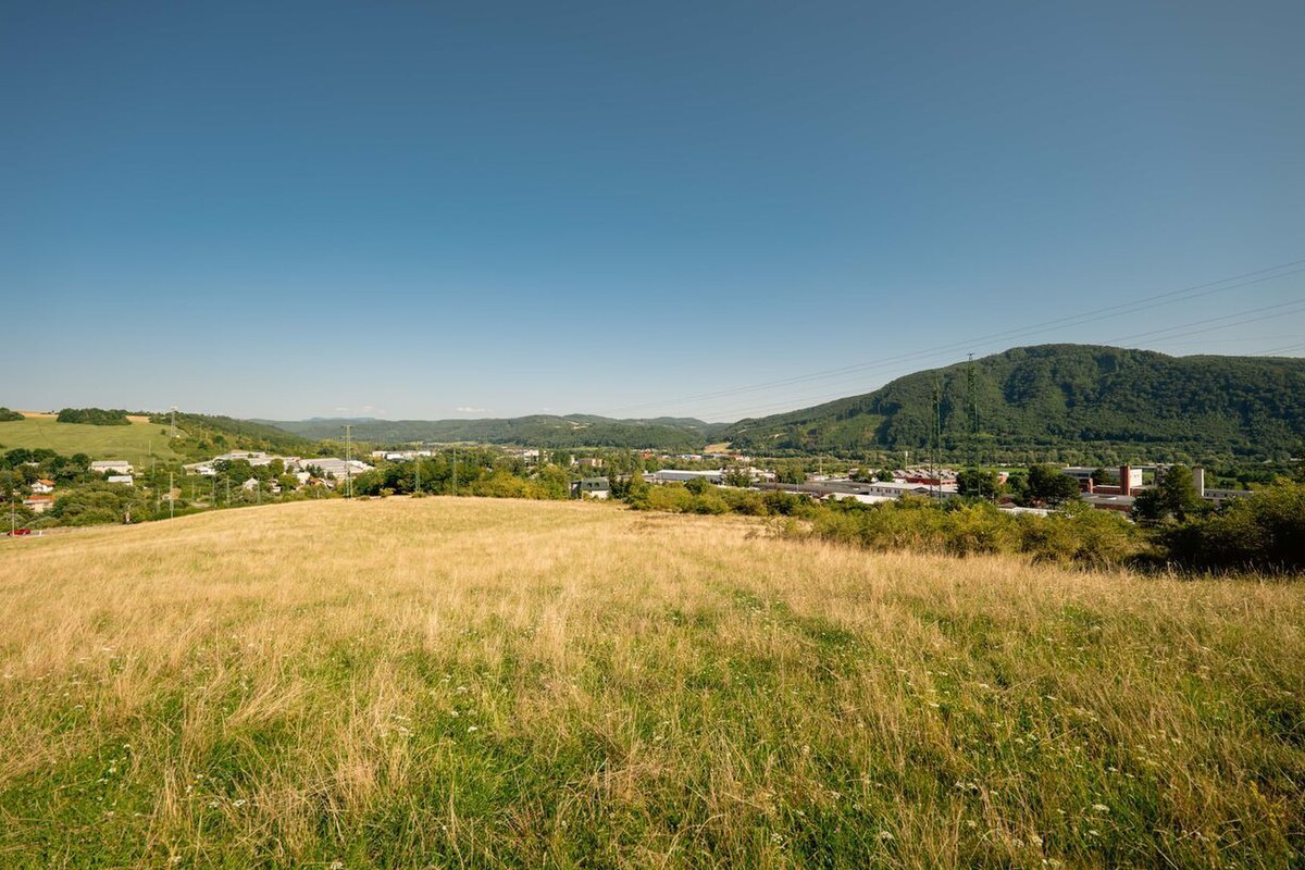 Na predaj stavebný pozemok pre rodinné domy – Banská Bystrica P306ZL