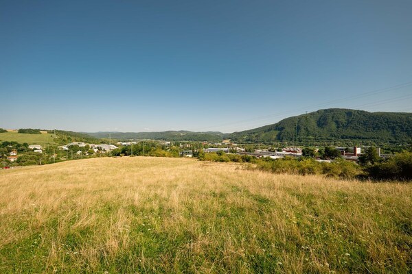 Na predaj stavebný pozemok pre rodinné domy – Banská Bystrica P306ZL