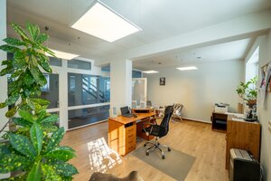 PREVÁDZKOVÝ AREÁL– HALA, ADMINISTRATÍVA, POZEMOK 1405 m² - B. Bystrica — foto 6
