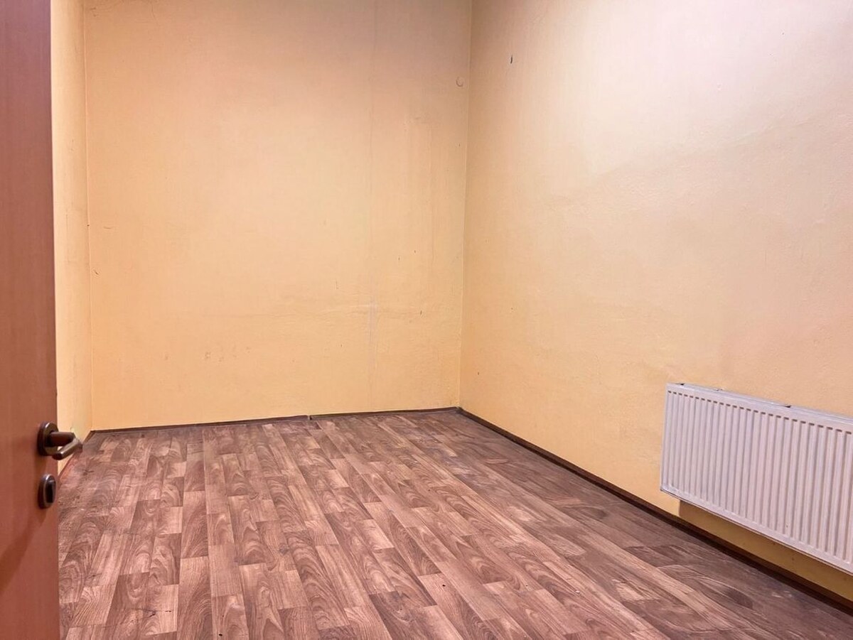 Na prenájom sklad 1474 m² s nakladacími rampami  - Banská Bystrica — foto 13