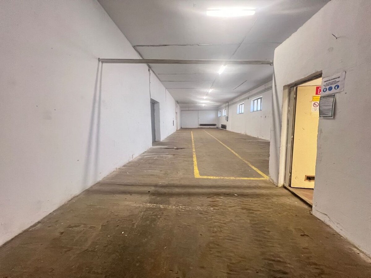 Na prenájom sklad 1474 m² s nakladacími rampami  - Banská Bystrica — foto 8