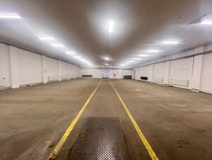 Na prenájom sklad 1474 m² s nakladacími rampami  - Banská Bystrica — foto 2