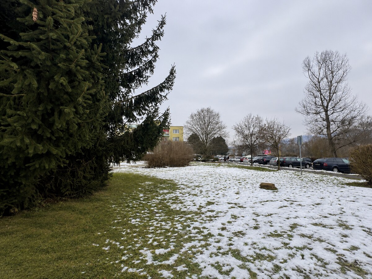 Na predaj rovinatý pozemok pre parkovisko 778m2 -  Zvolen-Západ P098ZL — foto 3