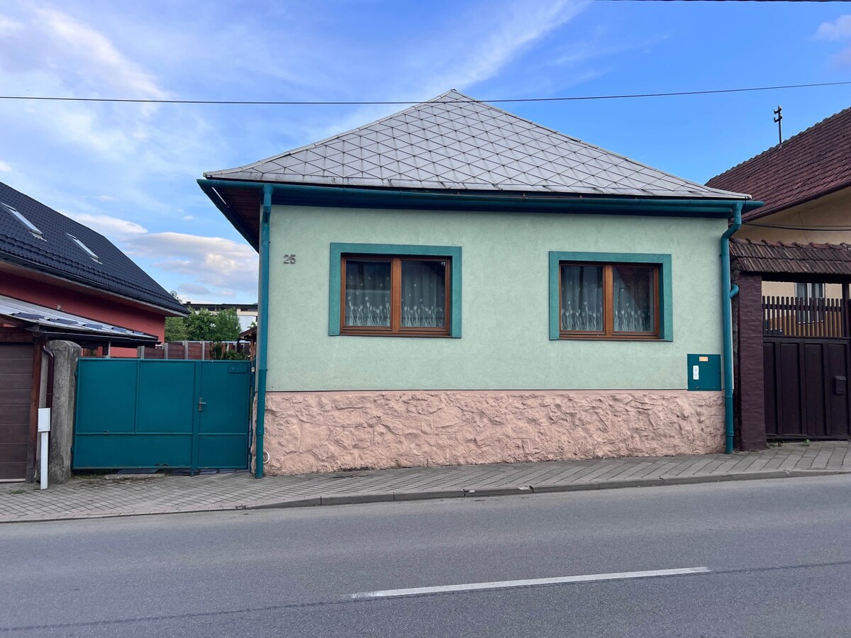MEŠTIANSKY RODINNÝ DOM SO ZÁHRADOU LEN PÁR MINÚT OD CENTRA RUŽOMBERKA
