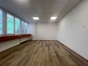 Prenájom kancelárske priestory 27 m² -Banská Bystrica, Zvolenská cesta — foto 2