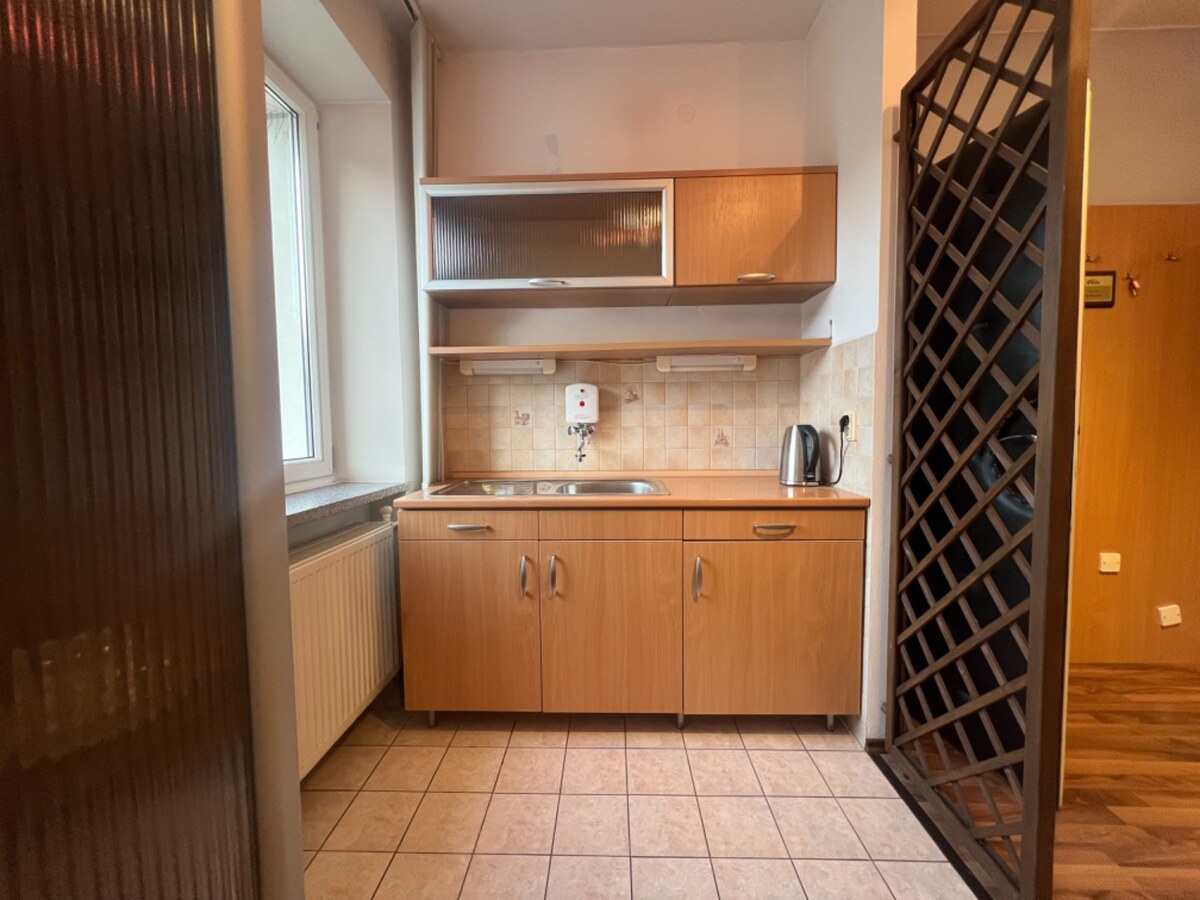 Sklad + kancelárie 1349 m² logistický objekt s rampami -Banská Bystria — foto 17