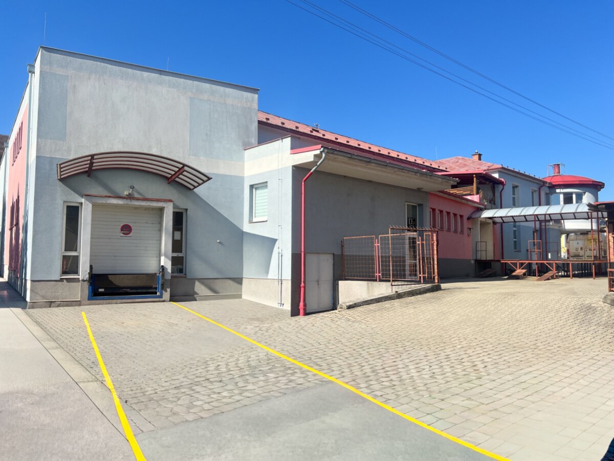 Prenájom skladové priestory s kanceláriami od 200 m² – Banská Bystrica — foto 19
