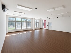Prenájom obchodných, kancelárskych  priestorov – Banská Bystrica — foto 1