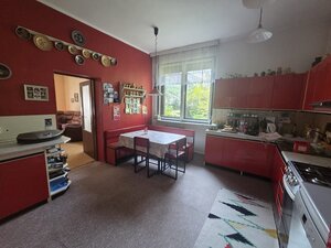 Exkluzívne na predaj priestranný rodinný dom v Jelšave - D012LSM — foto 9
