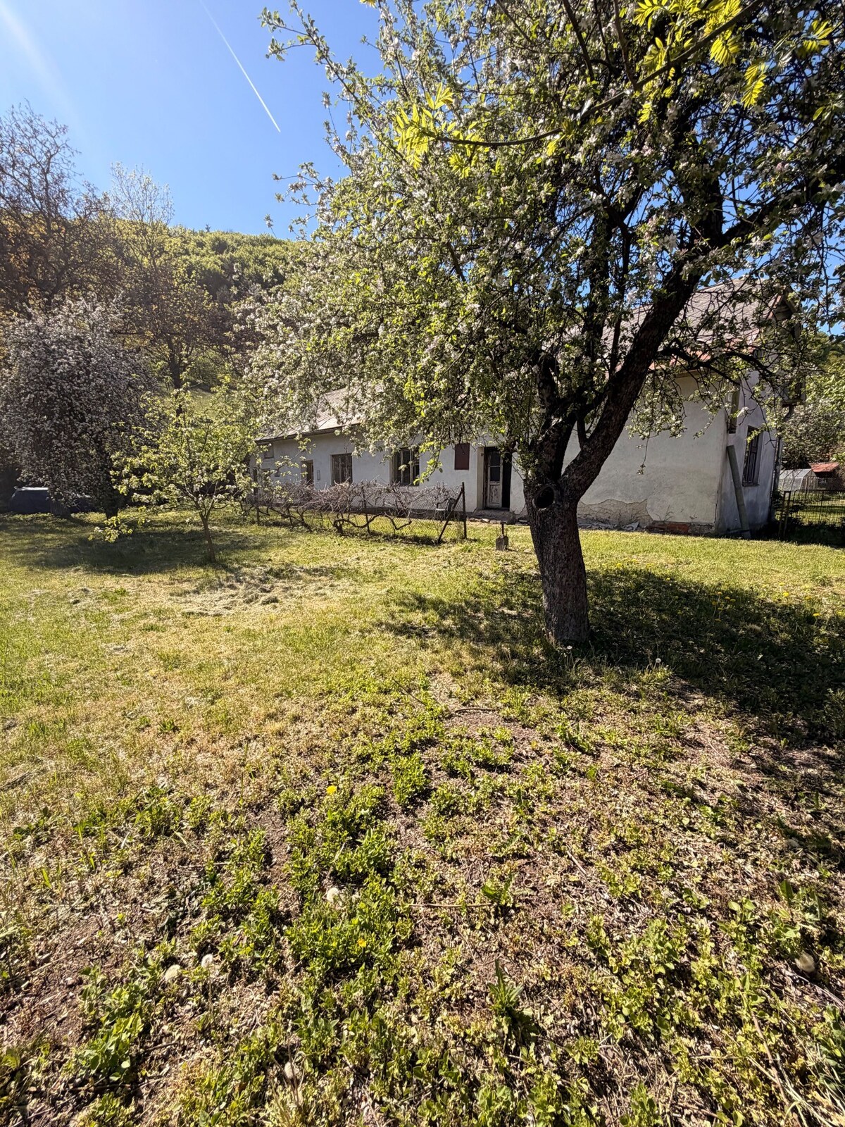 Na predaj- STAVEBNÝ POZEMOK s rozlohou 1060m2 — foto 3