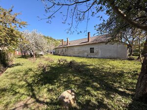 Na predaj- STAVEBNÝ POZEMOK s rozlohou 1060m2 — foto 2