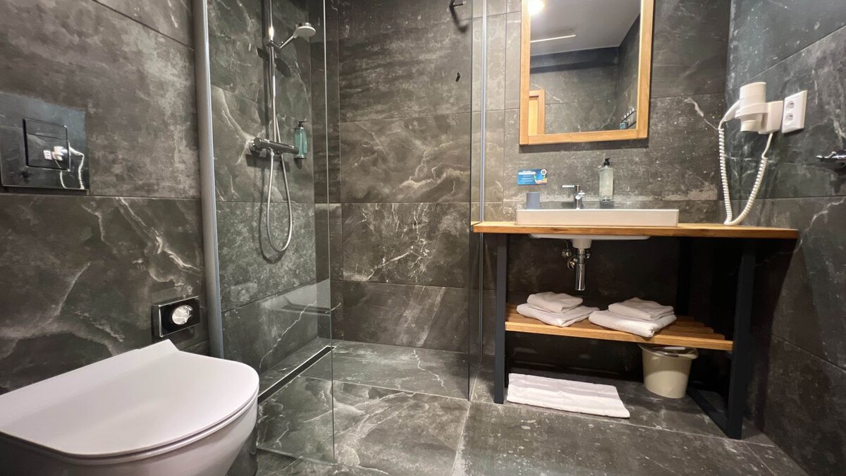 Na predaj: Štýlový apartmán v rezorte Maladinovo – Liptovská Mara — foto 6