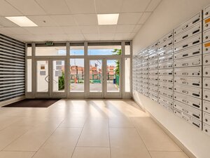 Na prenájom 1-izbový byt s parkovacím miestom – Banská Bystrica, Majer — foto 11