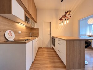 Na prenájom 1-izbový byt s parkovacím miestom – Banská Bystrica, Majer — foto 4