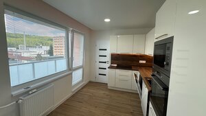 2-izbový byt po kompletnej rekonštrukcii s loggiou | Nábrežie, Liptovs — foto 1