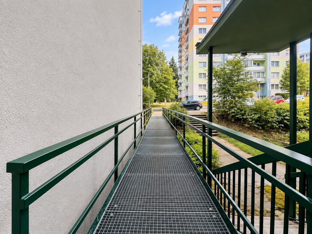 Na predaj priestranný 3 izbový byt - Banská Bystrica, Sásová — foto 17