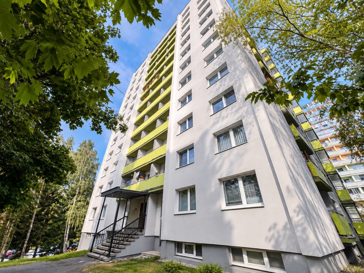 Na predaj priestranný 3 izbový byt - Banská Bystrica, Sásová — foto 18