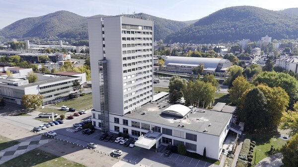 2 KOMFORTNÉ  APARTMÁNY -  HOTEL LUX -  2 PARKOVACIE MIESTA