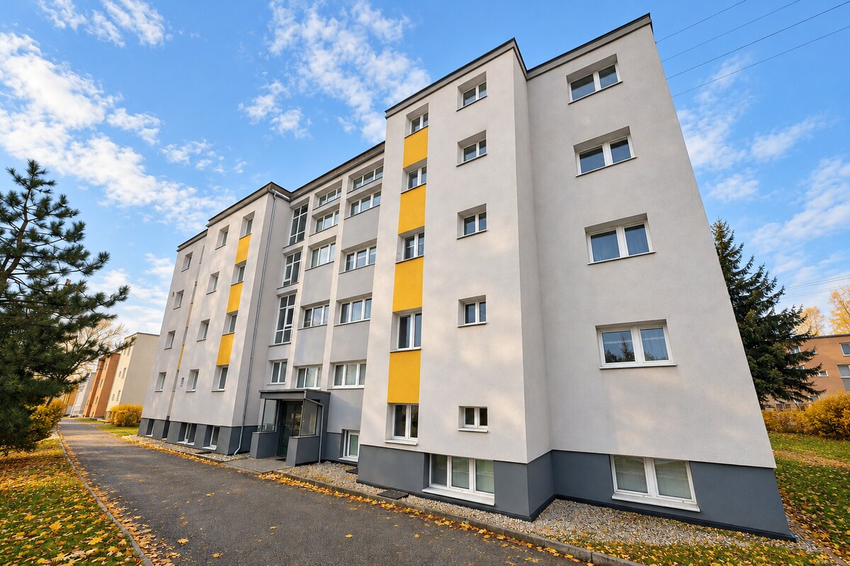 NA PREDAJ – PRIESTRANNÝ 3-IZBOVÝ BYT S JUŽNOU LODŽIOU | 95,6 m² |
