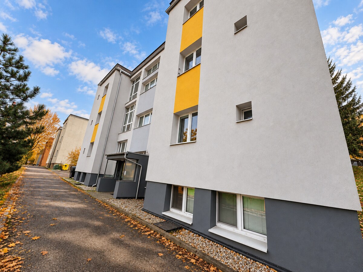 NA PREDAJ – PRIESTRANNÝ 3-IZBOVÝ BYT S JUŽNOU LODŽIOU | 95,6 m² | — foto 15