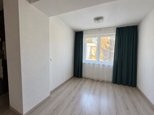 NA PREDAJ – PRIESTRANNÝ 3-IZBOVÝ BYT S JUŽNOU LODŽIOU | 95,6 m² | — foto 3