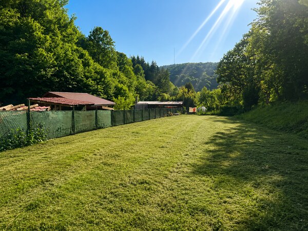 Na predaj rovinatý pozemok - Banská Bystrica/Kostiviarska