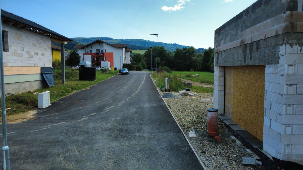 NÍZKA CENA/KONCOVÝ POZEMOK Na predaj s projektom a sieťami Stožok — foto 12