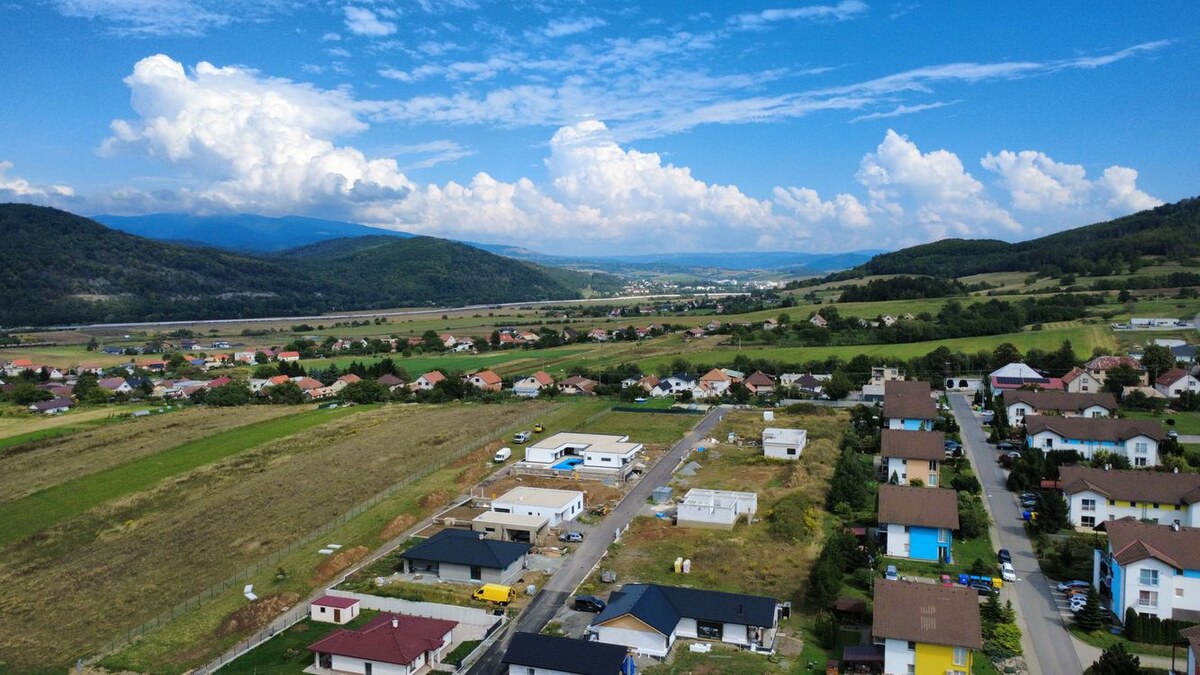 NÍZKA CENA/KONCOVÝ POZEMOK Na predaj s projektom a sieťami Stožok — foto 14