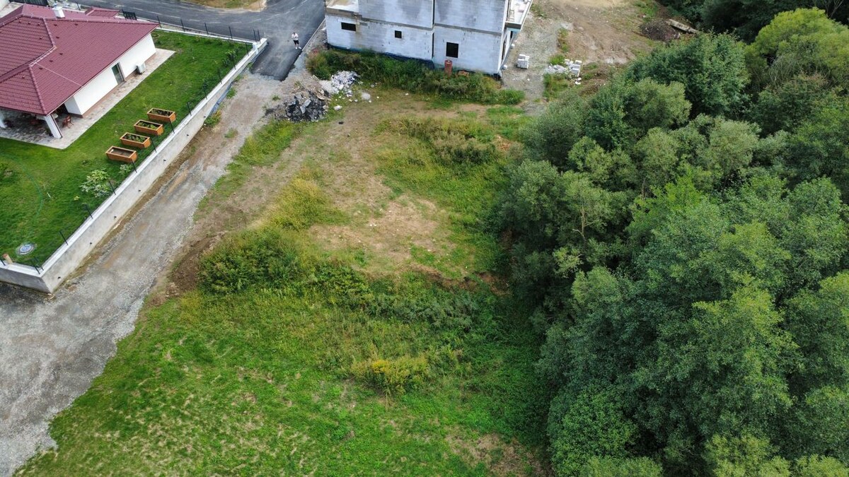 NÍZKA CENA/KONCOVÝ POZEMOK Na predaj s projektom a sieťami Stožok — foto 2
