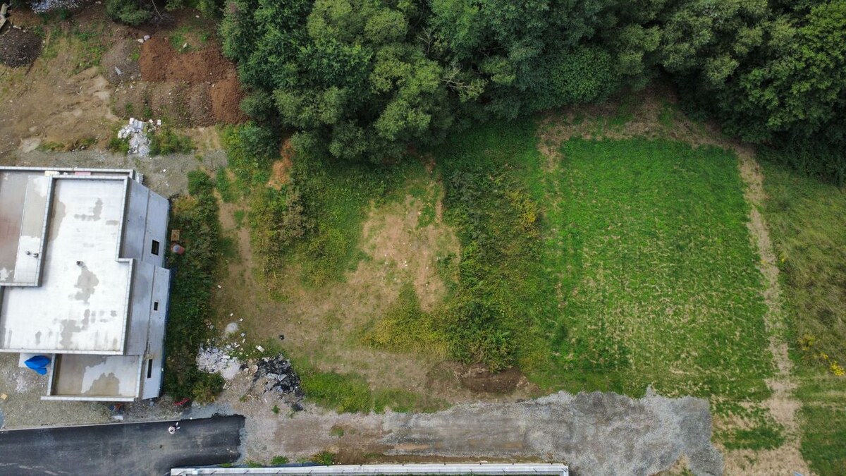 NÍZKA CENA/KONCOVÝ POZEMOK Na predaj s projektom a sieťami Stožok — foto 3