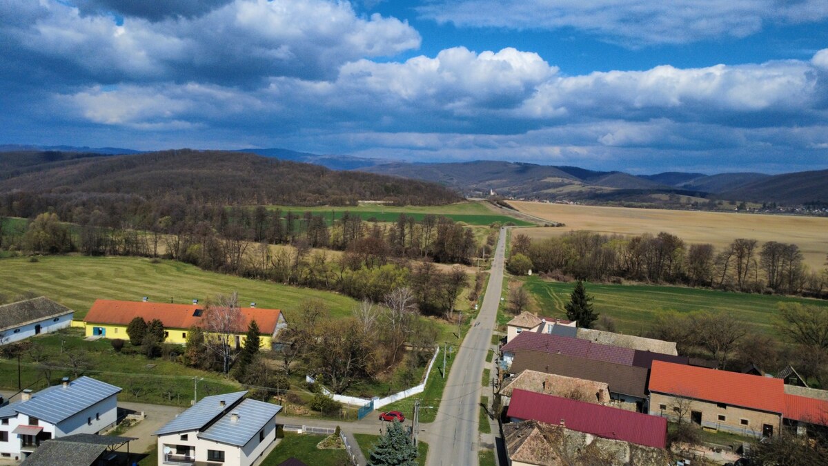Na predaj rodinný dom s veľkým pozemkom v obci Rovňany/okres Poltár — foto 19