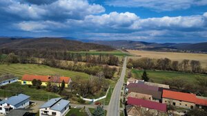 Na predaj rodinný dom s veľkým pozemkom v obci Rovňany/okres Poltár — foto 19
