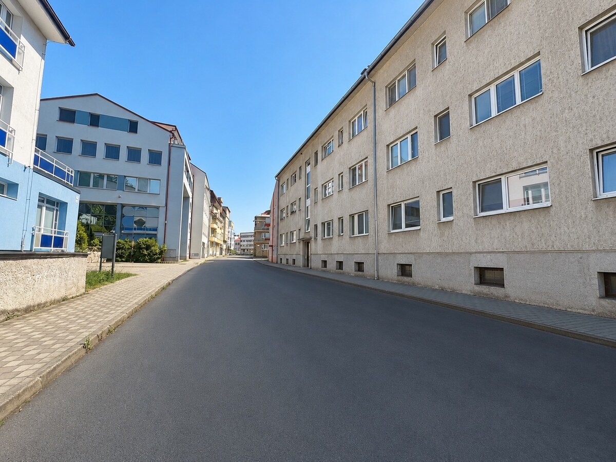 Na predaj 2-izbový byt s krbom - Banská Bystrica, Robotnícka ulica — foto 18