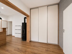 Na predaj 2-izbový byt s krbom - Banská Bystrica, Robotnícka ulica — foto 6
