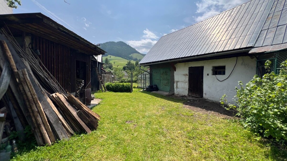 Na predaj útulný rodinný dom v krásnej prírode- Liptovská Lúžna — foto 4