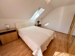 NA PREDAJ - RODINNÝ DOM S VEĽKOU ZÁHRADOU – LIPTOVSKÁ ŠTIAVNICA — foto 9