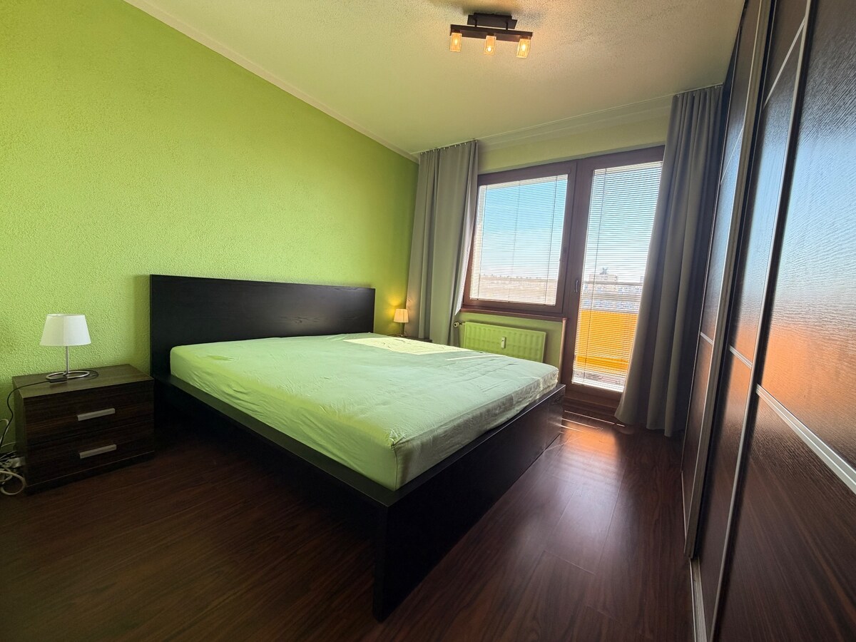 ZNÍŽENÁ CENA!!! Priestranný 3-izbový byt, 72 m² | Karpatská, Sásová — foto 2