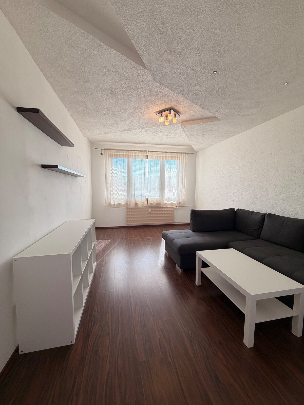ZNÍŽENÁ CENA!!! Priestranný 3-izbový byt, 72 m² | Karpatská, Sásová — foto 5